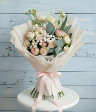 Букет цветов из:  Розы и Лизиантусы в Тургенево