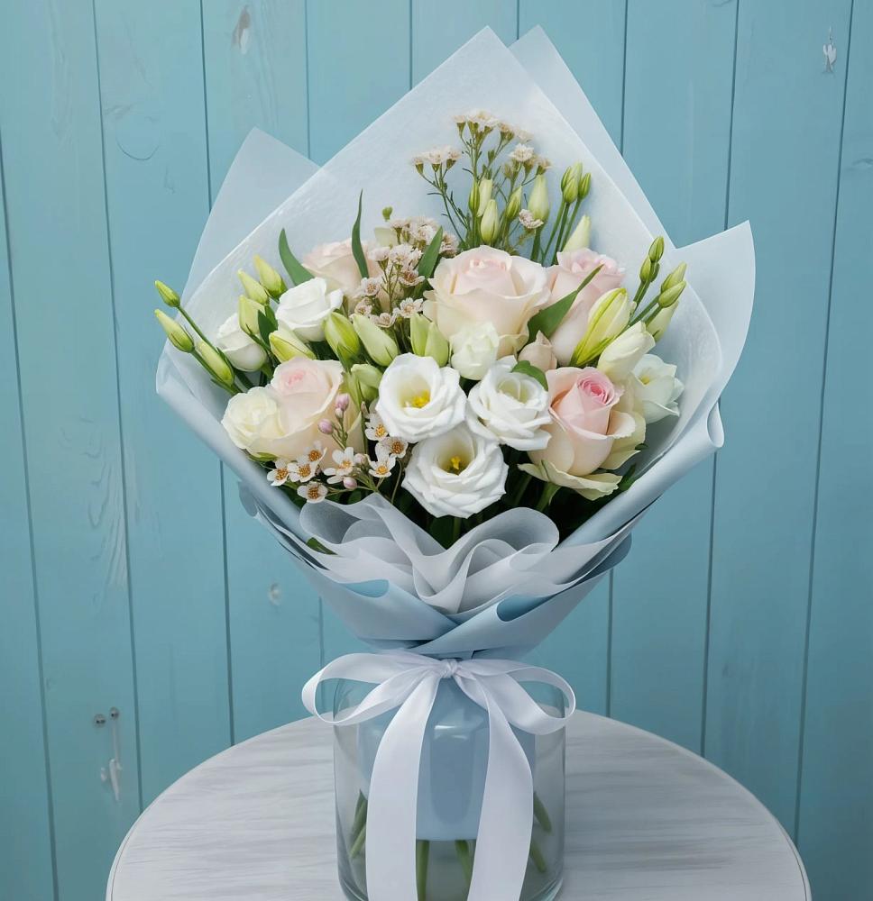 Букет цветов из: Розы и Лизиантусы в Тургенево