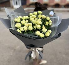 Букет Белые кустовые розы Солинеро в Тургенево