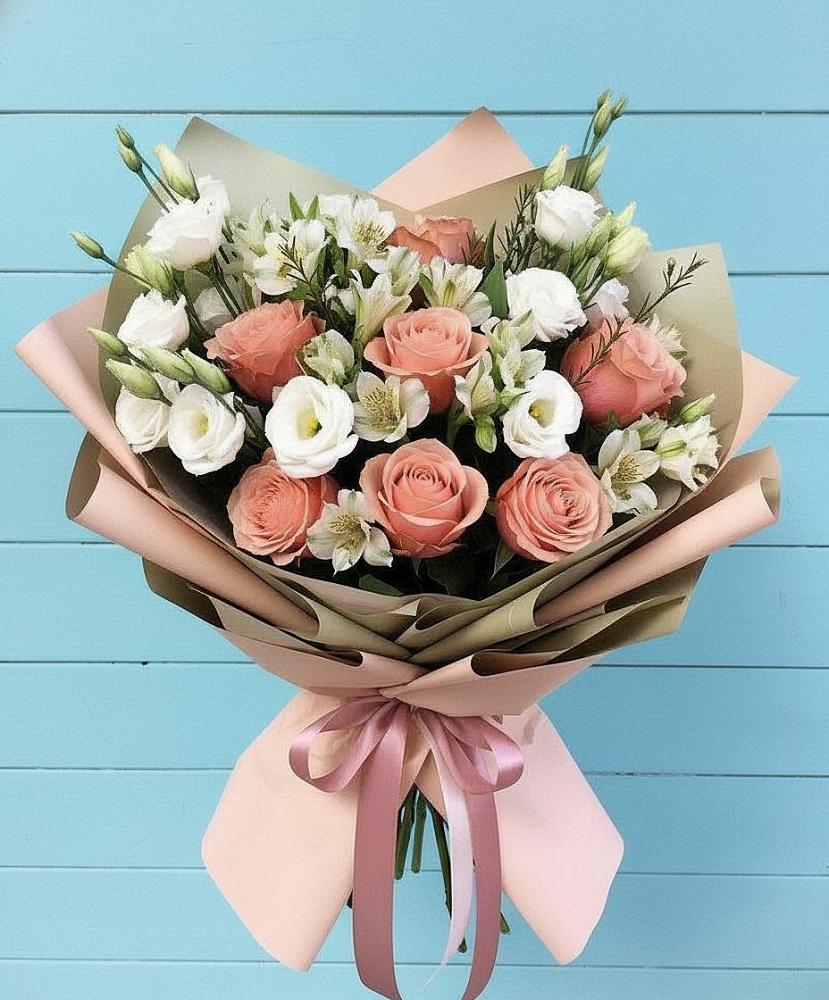 Букет цветов из: Розы, Альстромерии и Лизиантусы в Тургенево