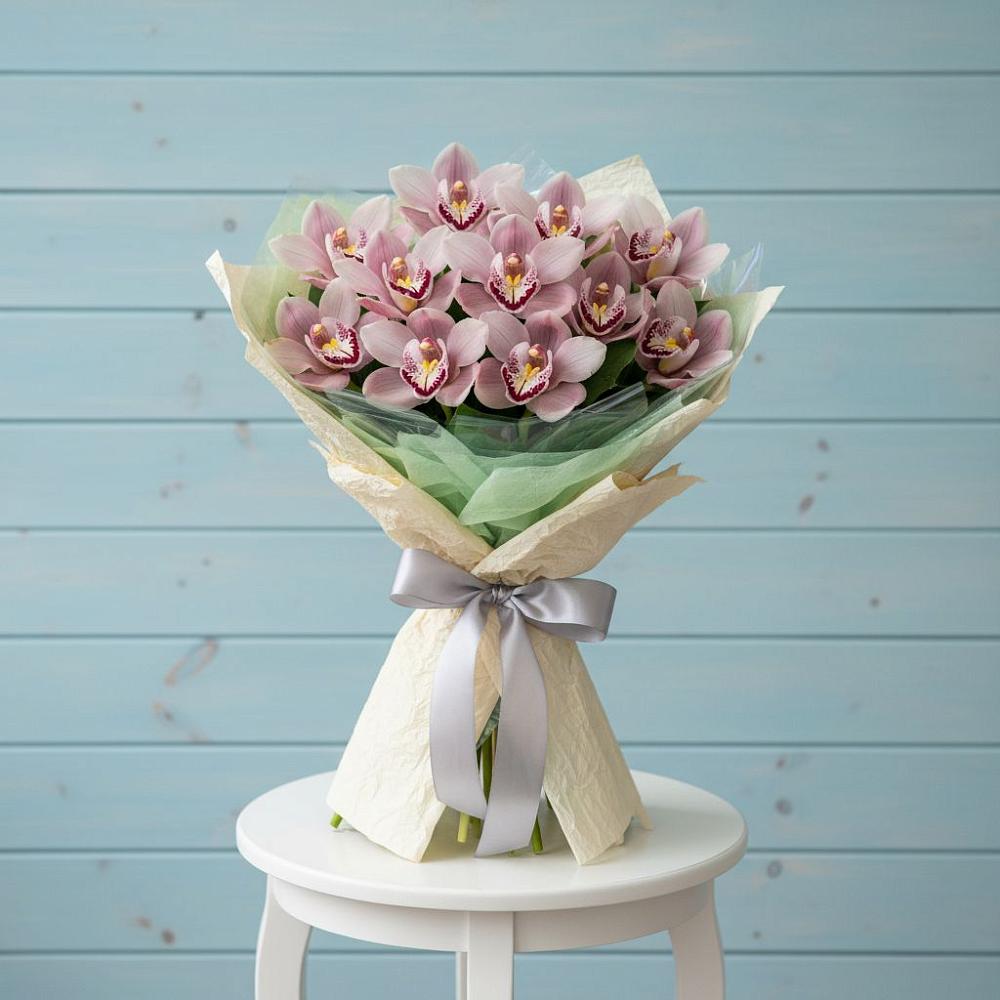 Букет цветов из: Орхидеи и Розы в Тургенево