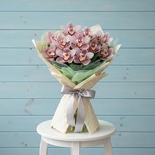Букет цветов из:  Орхидеи и Розы в Тургенево