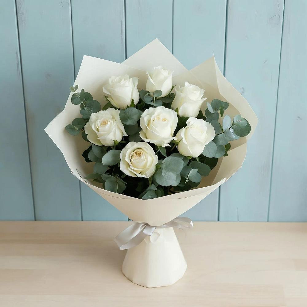 Букет Белые розы в Эвкалипте в Тургенево