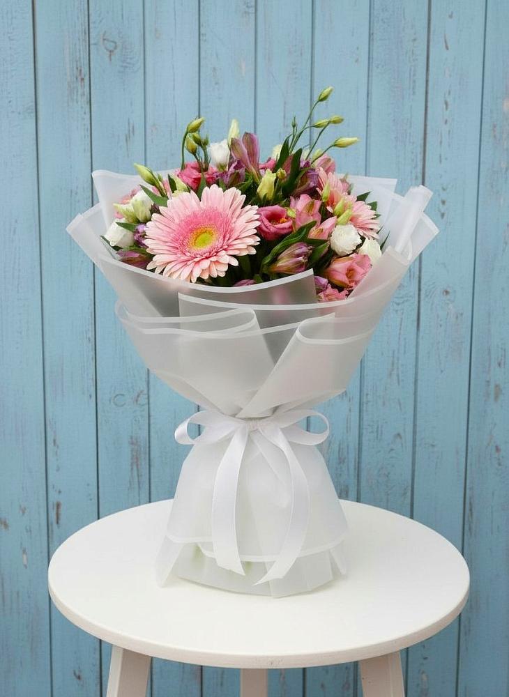 Букет цветов из: Герберы, Альстромерии и Лизиантусы в Тургенево