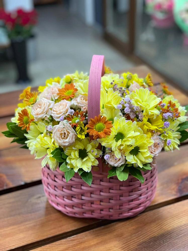 Цветочная композиция из Хризантемы и Розы в корзине в Тургенево