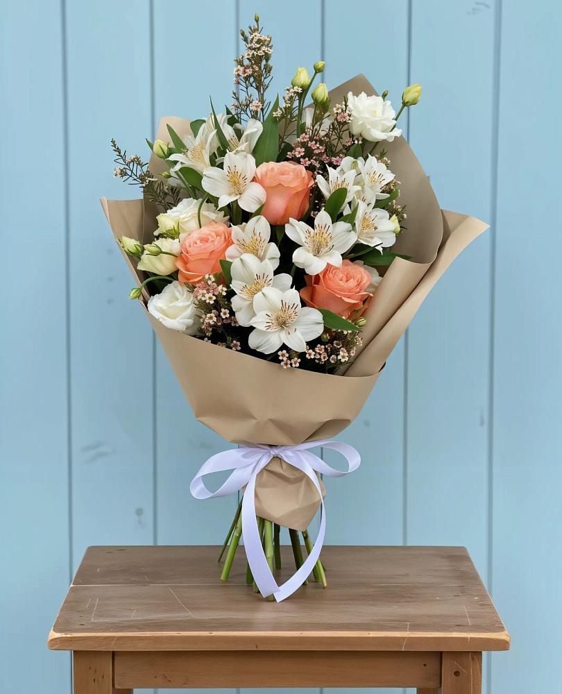 Букет цветов из: Альстромерии, Лизиантусы, Розы и Хризантемы в Тургенево