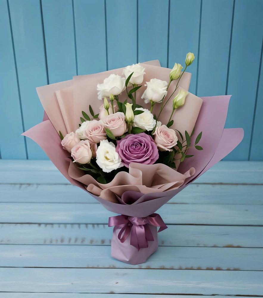 Букет цветов из: Розы и Лизиантусы в Тургенево